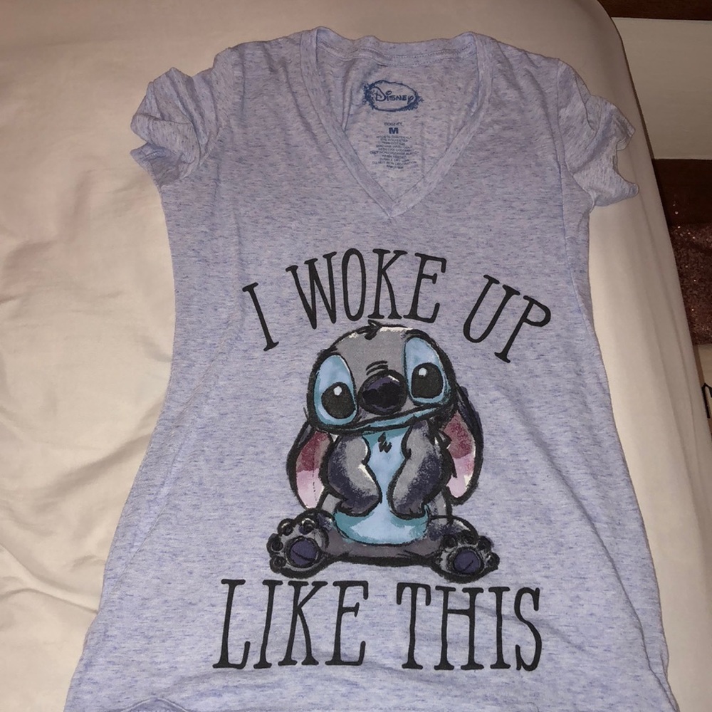 Disney lilo and stitch size medium t-shirt